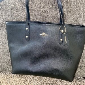 Coach Purse- like new